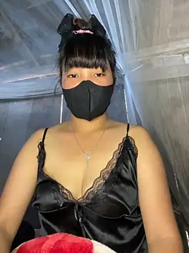 Snapshot of delwyn- chatting on November 8, 2025, 2:26 am delwyn- online show from November 8, 2025, 2:26 am