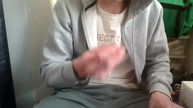 juju78jujuu online show from October 12, 2025, 7:10 am