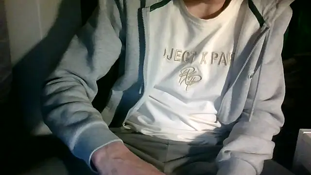 juju78jujuu online show from October 11, 2025, 7:04 pm