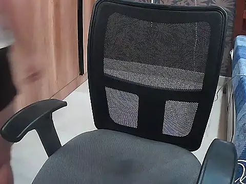 Dark choclate99 online show from November 3, 2025, 1:15 pm