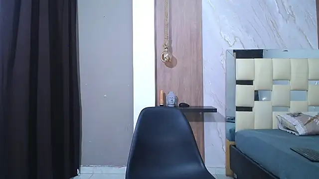 Snapshot of taylor_collins_ chatting on September 17, 2025, 9:39 pm taylor collins online show from September 17, 2025, 9:39 pm