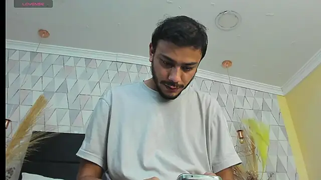 Boss Domiinator online show from February 7, 2026, 12:57 pm