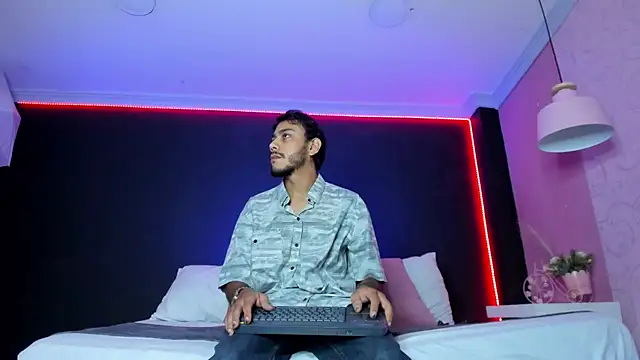 Boss Domiinator online show from April 2, 2026, 12:23 pm