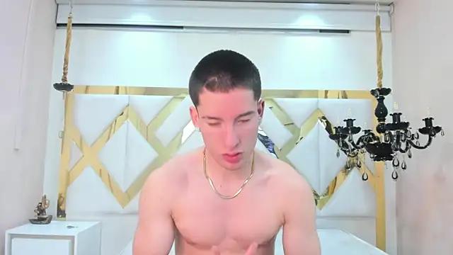 HunterHeat  online show from November 3, 2025, 12:42 pm