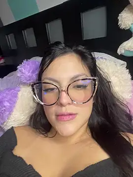 Snapshot of alilith chatting on November 9, 2025, 7:40 pm alilith online show from November 9, 2025, 7:40 pm