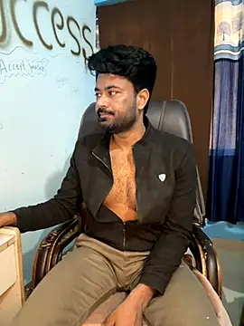 Snapshot of MeekBatgirl chatting on November 28, 2025, 2:12 am MeekBatgirl online show from November 28, 2025, 2:12 am