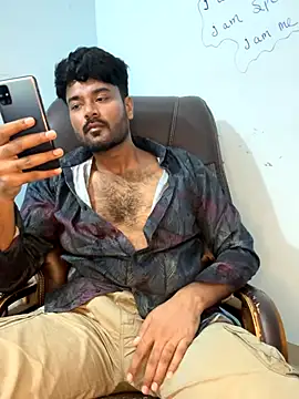 MeekBatgirl online show from October 13, 2025, 5:03 pm