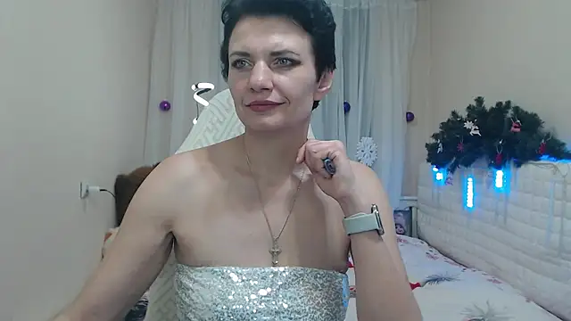 AvaSaturnian online show from December 5, 2025, 1:32 pm