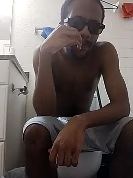 Snapshot of moneybaggtj chatting on September 16, 2025, 3:13 pm moneybaggtj online show from September 16, 2025, 3:13 pm