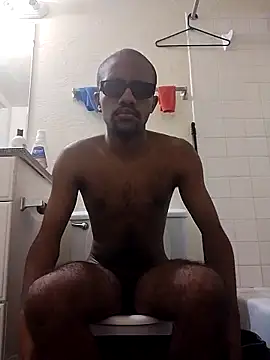 Snapshot of moneybaggtj chatting on September 24, 2025, 3:18 pm moneybaggtj online show from September 24, 2025, 3:18 pm