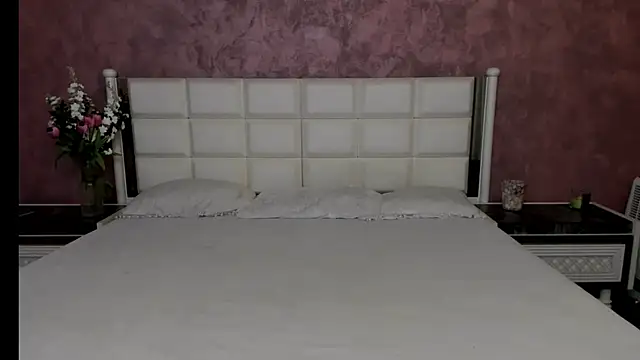 ClaudiaMilf online show from December 14, 2025, 10:48 pm