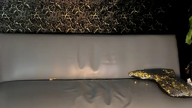 zorre  online show from October 31, 2025, 10:38 pm