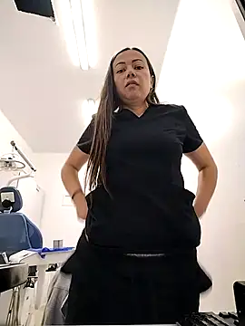 Snapshot of Madisson-04_ chatting on September 26, 2025, 7:43 pm Madisson-04 online show from September 26, 2025, 7:43 pm