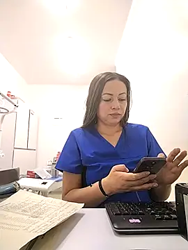 Snapshot of Madisson-04_ chatting on October 11, 2025, 12:28 pm Madisson-04 online show from October 11, 2025, 12:28 pm