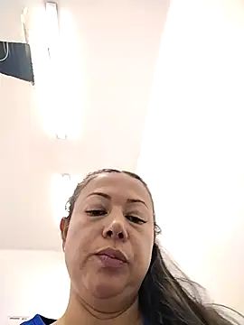 Snapshot of Madisson-04_ chatting on September 17, 2025, 6:21 pm Madisson-04 online show from September 17, 2025, 6:21 pm