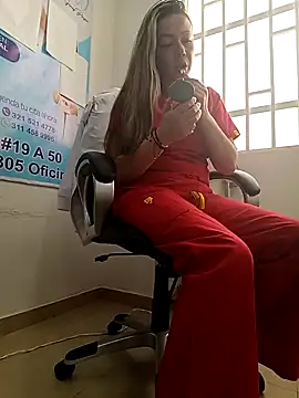 Madisson-04  online show from February 24, 2026, 2:40 pm