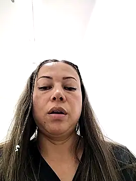 Snapshot of Madisson-04_ chatting on November 7, 2025, 7:18 pm Madisson-04 online show from November 7, 2025, 7:18 pm