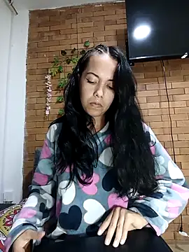 Snapshot of MiaForever1 chatting on November 24, 2025, 3:06 am MiaForever1 online show from November 24, 2025, 3:06 am