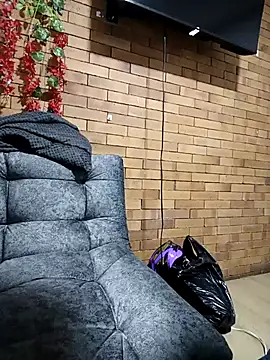 Snapshot of MiaForever1 chatting on November 8, 2025, 2:04 am MiaForever1 online show from November 8, 2025, 2:04 am