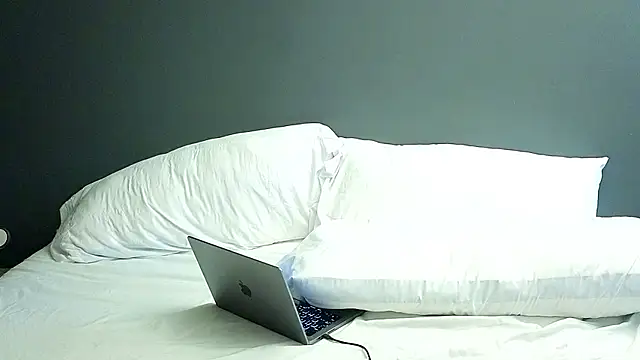 Snapshot of maskedboy1 chatting on November 5, 2025, 10:35 pm maskedboy1 online show from November 5, 2025, 10:35 pm