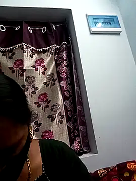 Snapshot of Mee_harini-telugupilla chatting on November 11, 2025, 4:57 pm Mee harini-telugupilla online show from November 11, 2025, 4:57 pm