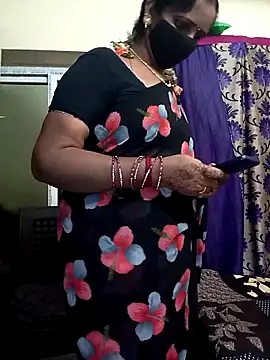 Snapshot of Mee_harini-telugupilla chatting on January 17, 2026, 6:28 am Mee harini-telugupilla online show from January 17, 2026, 6:28 am