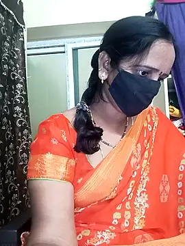 Snapshot of Mee_harini-telugupilla chatting on January 11, 2026, 4:52 am Mee harini-telugupilla online show from January 11, 2026, 4:52 am