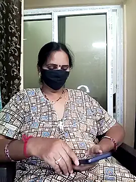 Snapshot of Mee_harini-telugupilla chatting on February 14, 2026, 5:07 am Mee harini-telugupilla online show from February 14, 2026, 5:07 am