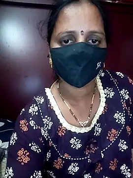 Snapshot of Mee_harini-telugupilla chatting on March 4, 2026, 4:37 pm Mee harini-telugupilla online show from March 4, 2026, 4:37 pm