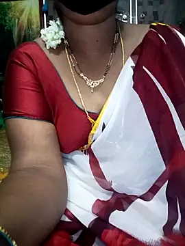Snapshot of Mee_harini-telugupilla chatting on June 14, 2026, 10:38 am Mee harini-telugupilla online show from June 14, 2026, 10:38 am