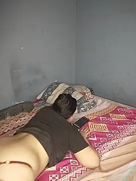 badlove42 online show from December 1, 2025, 3:46 pm