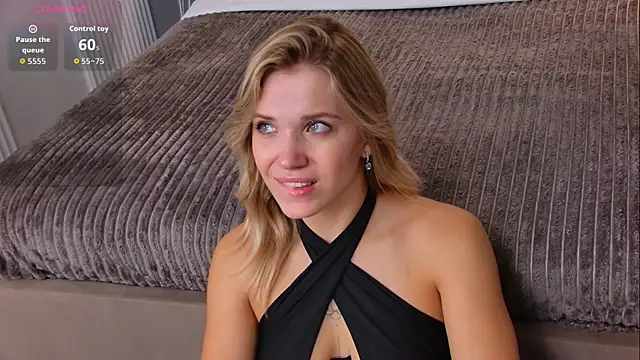 Snapshot of AlisaMyers chatting on September 22, 2025, 6:19 am AlisaMyers online show from September 22, 2025, 6:19 am