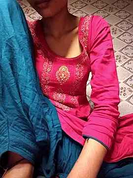 Aidakhan1212 online show from November 30, 2025, 4:46 am