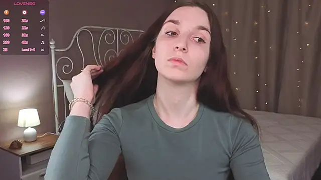 Snapshot of Miss___Eva chatting on October 8, 2025, 12:12 am Miss   Eva online show from October 8, 2025, 12:12 am