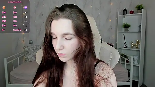 Snapshot of Miss___Eva chatting on October 13, 2025, 12:12 am Miss   Eva online show from October 13, 2025, 12:12 am