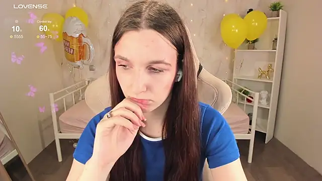 Snapshot of Miss___Eva chatting on September 24, 2025, 12:07 am Miss   Eva online show from September 24, 2025, 12:07 am