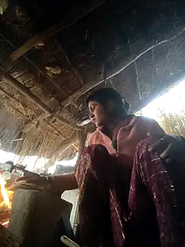 LUCKY cut online show from November 20, 2025, 2:01 am