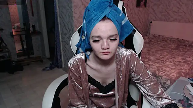 Kitti study online show from October 27, 2025, 4:19 pm