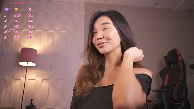 Snapshot of Rem_Esme chatting on December 15, 2025, 4:51 am Rem Esme online show from December 15, 2025, 4:51 am