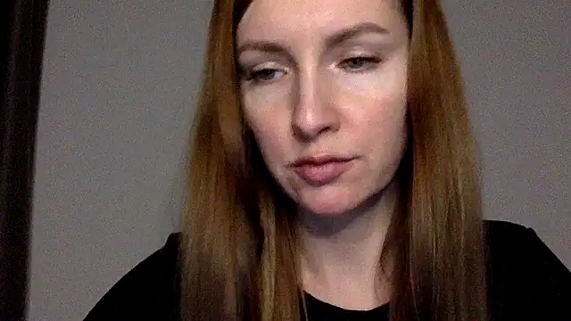 Varnyx online show from November 18, 2025, 4:32 pm