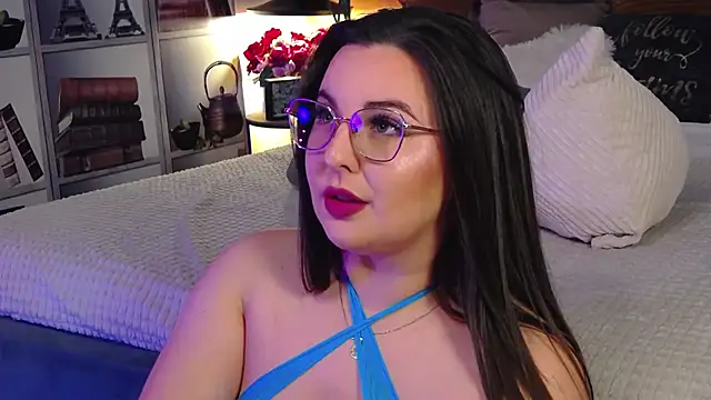 Mia Swano online show from October 25, 2025, 10:43 pm