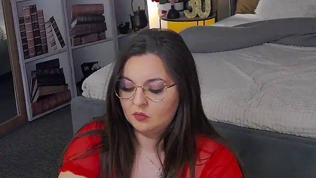 Mia Swano online show from December 22, 2025, 12:33 am