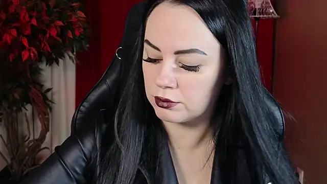 Jolie Orchid online show from November 11, 2025, 12:11 pm