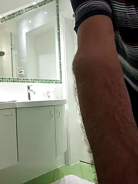 Snapshot of Oldmenhot66 chatting on September 14, 2025, 4:57 am Oldmenhot66 online show from September 14, 2025, 4:57 am