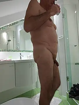 Oldmenhot66 online show from January 11, 2026, 5:58 am