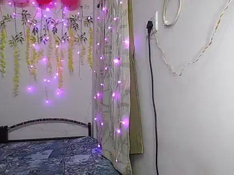 Snapshot of Tiedtogether69 chatting on November 22, 2025, 9:35 pm Tiedtogether69 online show from November 22, 2025, 9:35 pm