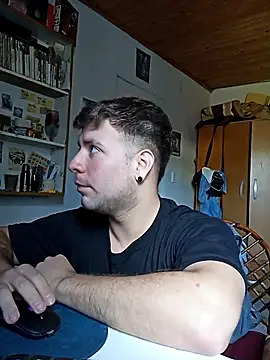 ferrari1996 online show from November 6, 2025, 6:01 pm