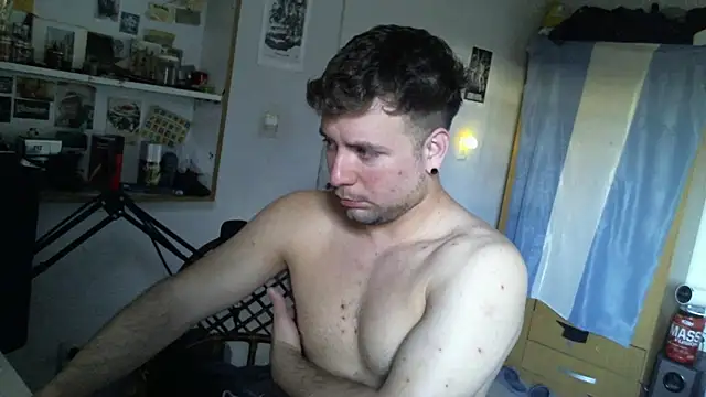 ferrari1996 online show from September 10, 2025, 7:35 pm