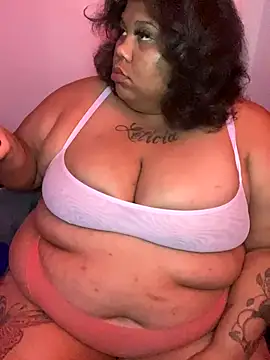 Snapshot of BlaxicanaMami chatting on October 5, 2025, 10:28 am BlaxicanaMami online show from October 5, 2025, 10:28 am