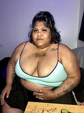 Snapshot of BlaxicanaMami chatting on October 11, 2025, 6:03 am BlaxicanaMami online show from October 11, 2025, 6:03 am